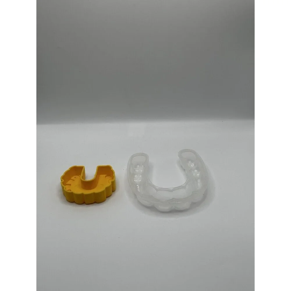 Melissa & Doug Yellow & Clear Plastic Teeth/Mouth Mold Toy Set - Novelty Prop